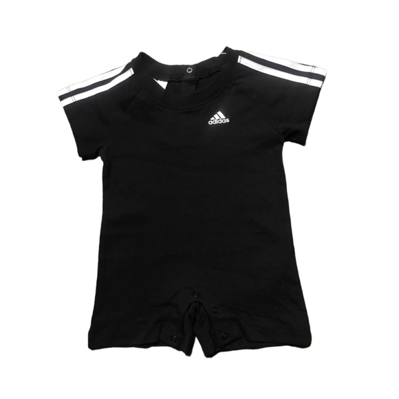 ADIDAS BABY SHORTS JUMPER SIZE 3 MONTHS - Picture 1 of 2